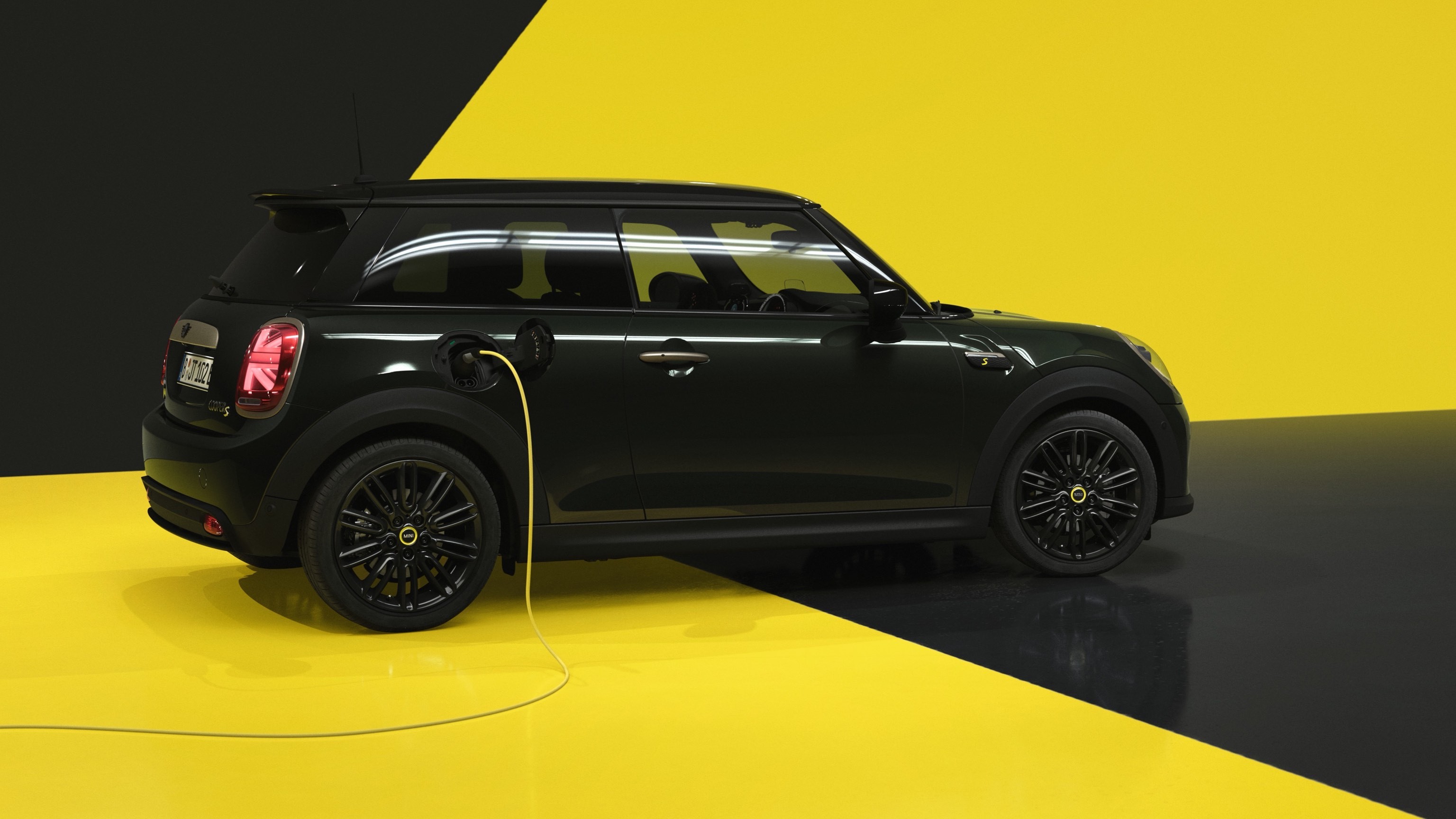 MINI Electric Resolute Edition
